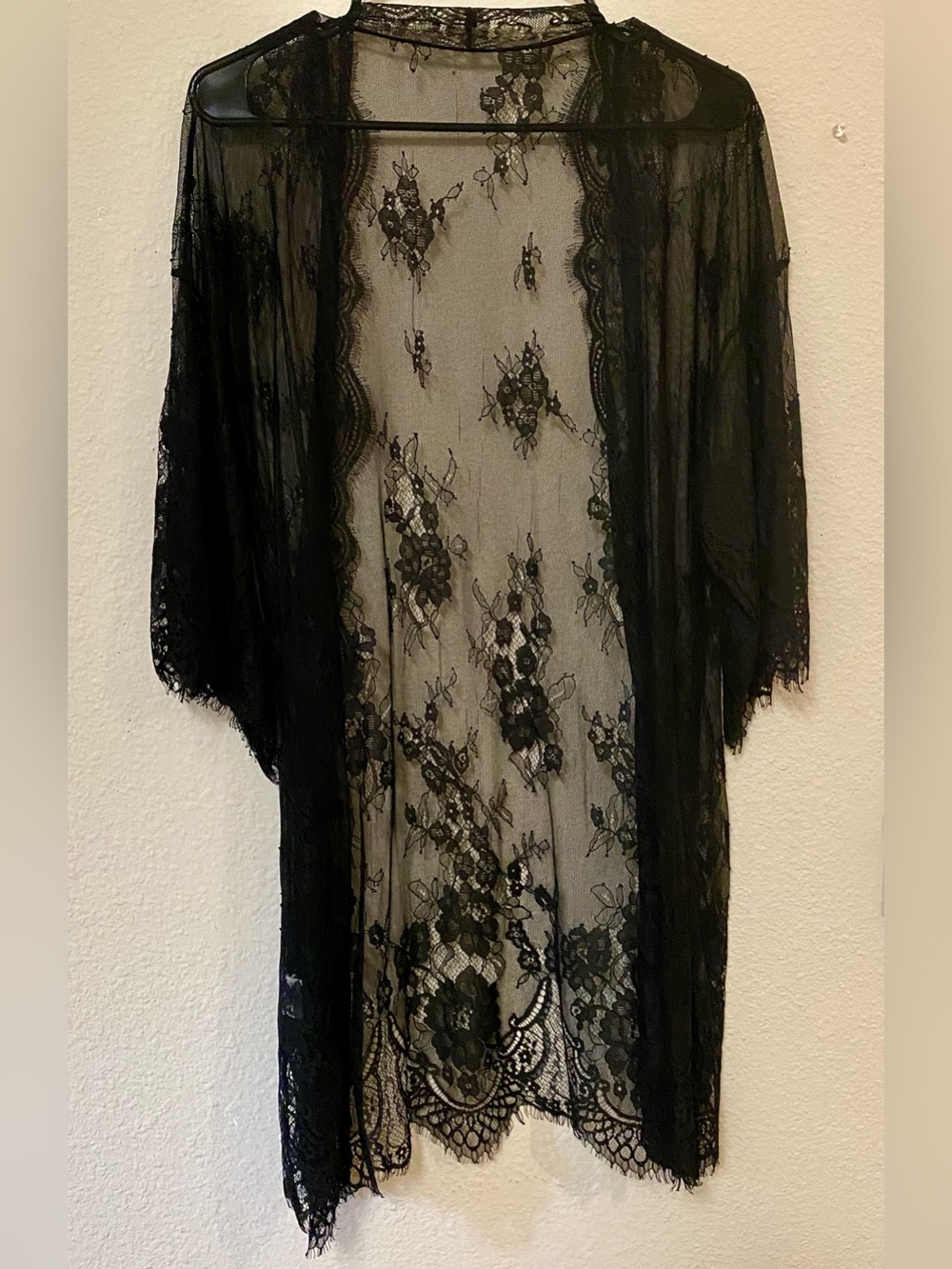 Avidlove Sheer Black Floral Lace Kimono - Size Large - Picture 3 of 4